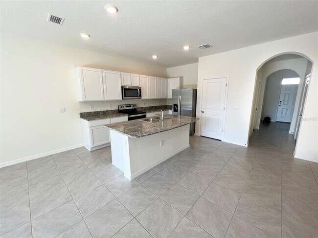 Building Photo - 8756 Milestone Dr