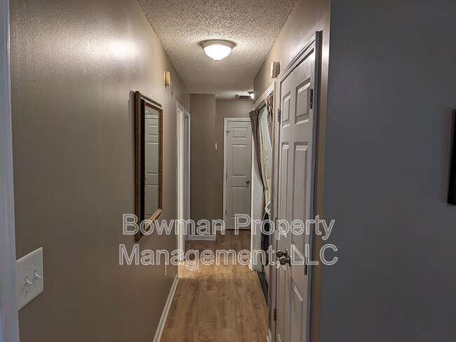 Building Photo - 155 Rachel Way