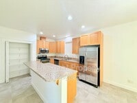 Building Photo - 3368 NW 47th Dr