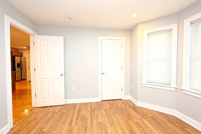 Building Photo - 35 Gleason St