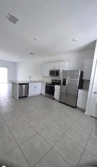Building Photo - 3064 Skyline Lp