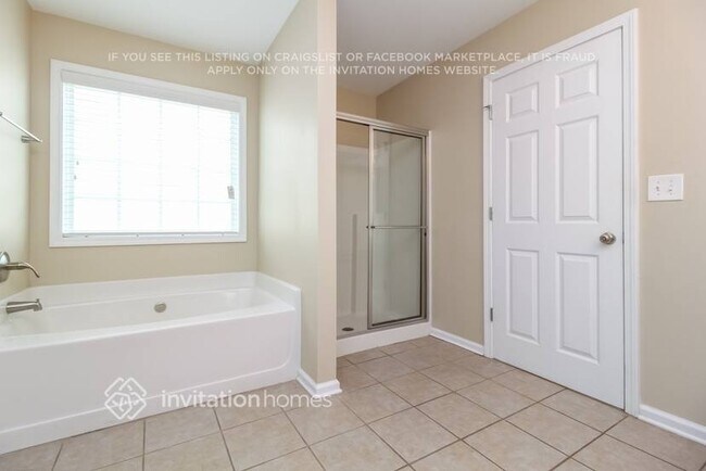 Building Photo - 5182 Catrina Way