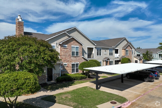 Building Photo - Cottonwood Ridgeview