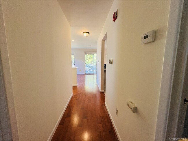 Building Photo - 254 Fairview Cir