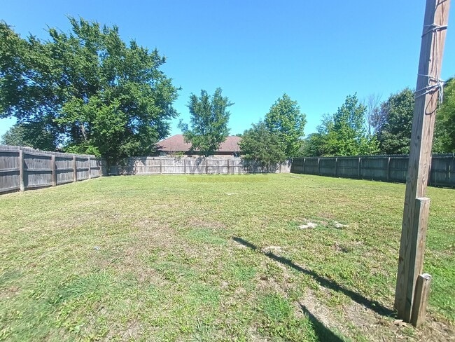 Building Photo - 3Bed/2Bath house on dead-end road