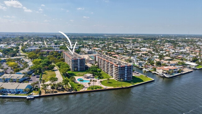 Building Photo - 859 Jeffery St