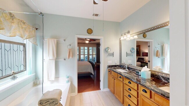 Building Photo - Charming Sun City Retreat, Available Now for Rent