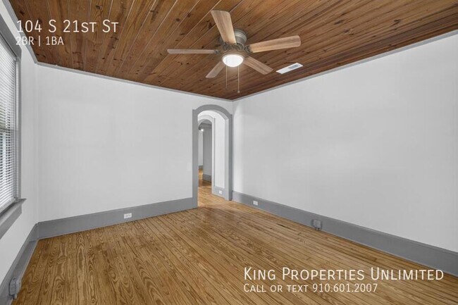 Building Photo - 104 S 21st St