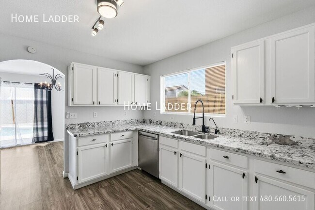 Building Photo - 7610 W Ironwood Dr
