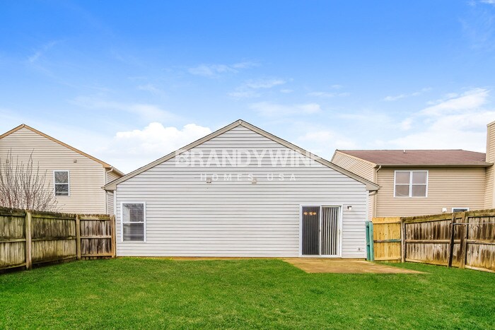 Building Photo - 7215 Parklake Pl