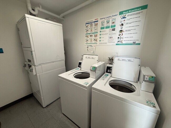 Building Photo - Kukui Plaza Ewa Tower 1 bedroom 1 bath with 1 parking available now