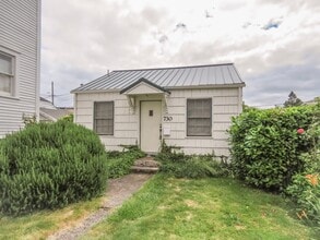 Building Photo - 1 Bedroom Cottage available in Salem !