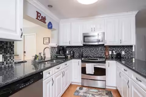 Building Photo - 111 NW 24th St