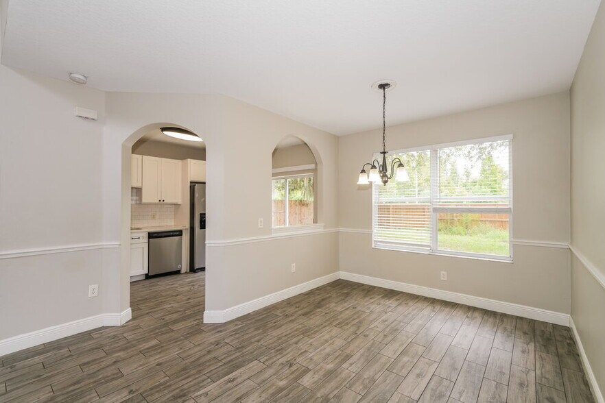 Building Photo - 18034 Birdwater Dr