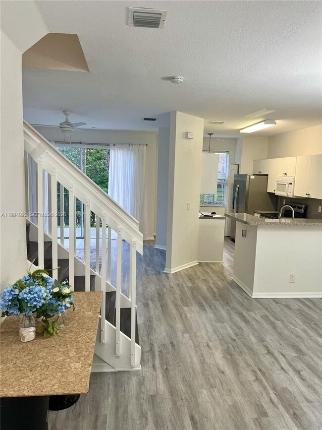 Building Photo - 3951 NW 92nd Ave