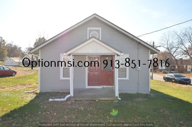 Building Photo - Available NOW