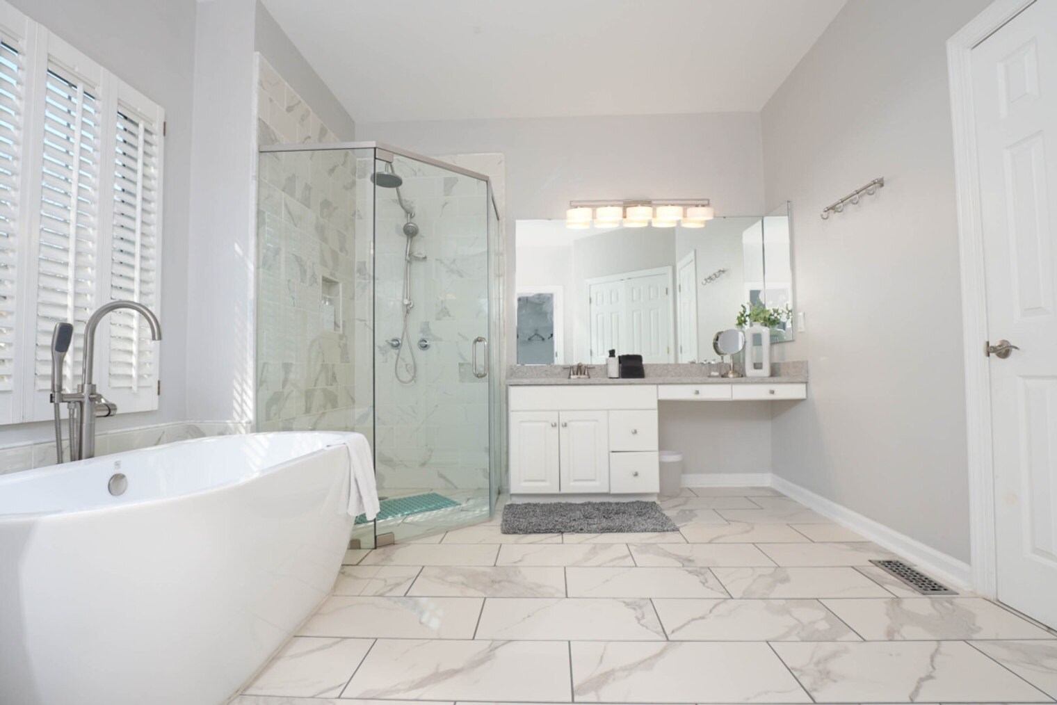 Building Photo - 10301 Rougemont Ln