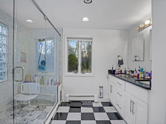 Building Photo - 10 Tupelo Rd