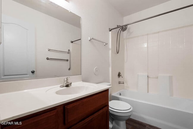Building Photo - 14266 Gil Reyes Dr
