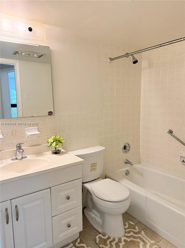 Building Photo - 2081 S Ocean Dr