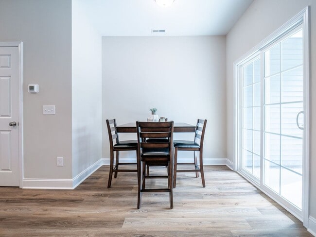 Building Photo - 355 S Stingray Ln