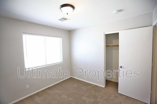 Building Photo - 25873 W Hilton Ave