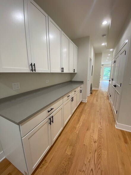 Building Photo - 1055 W Pratt Blvd