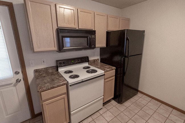 Building Photo - 1635 Bold Ruler Ct