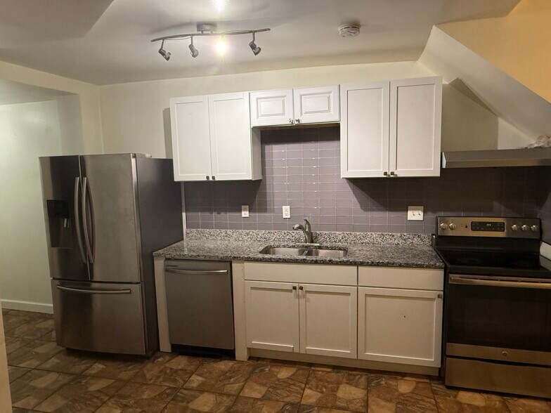 Building Photo - 4312 4th St NW