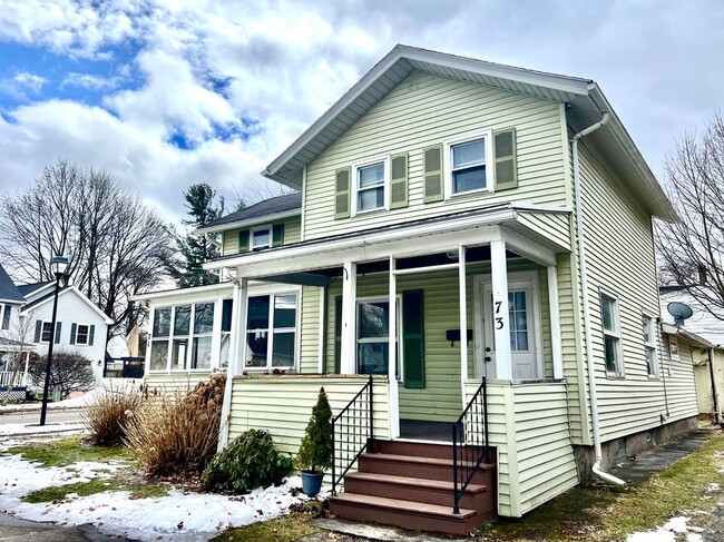 Building Photo - 73 Roselawn Ave