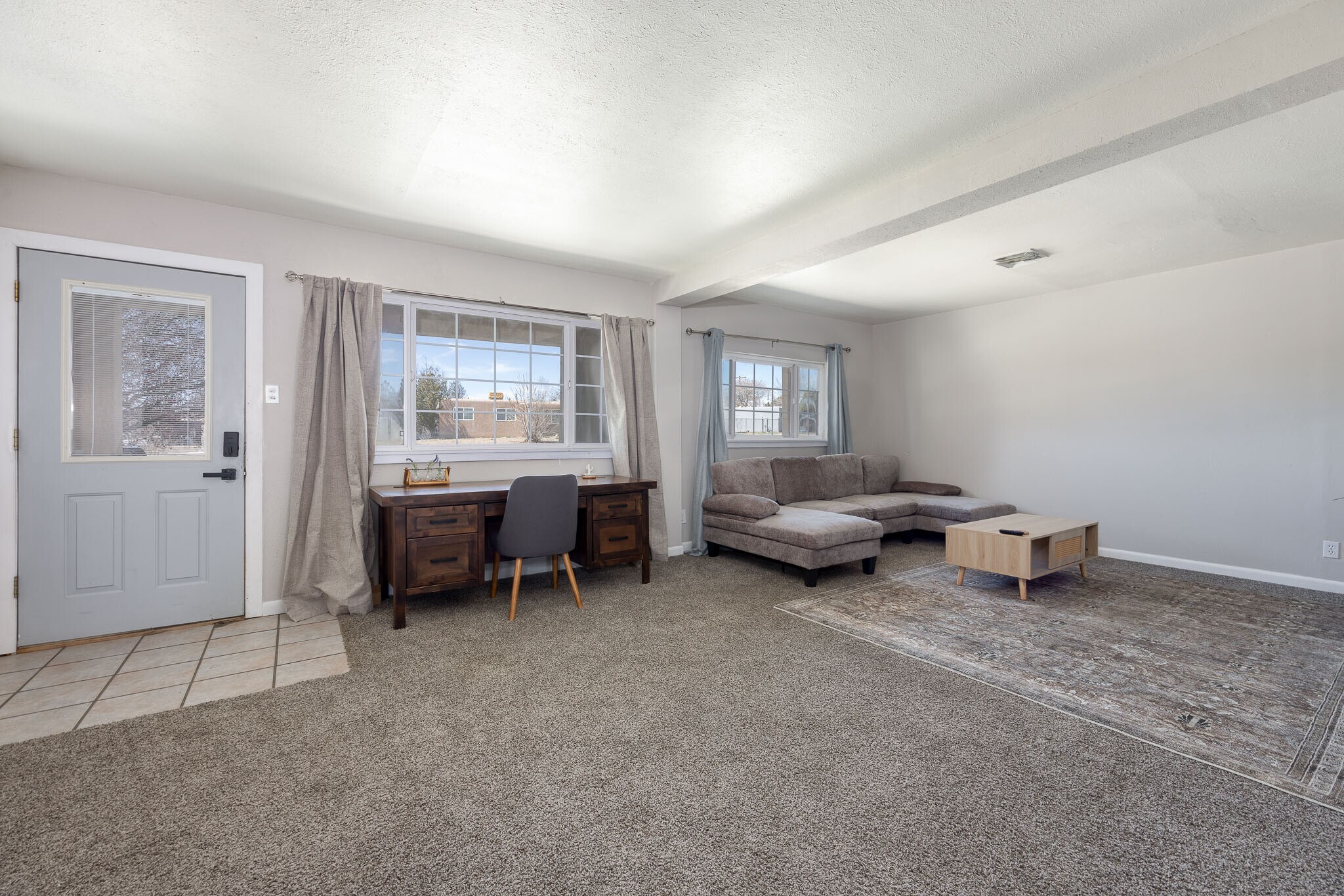 Building Photo - 3708 Sierra Vista Dr