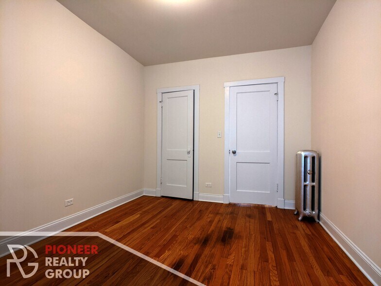 Building Photo - 2648 N Spaulding Ave