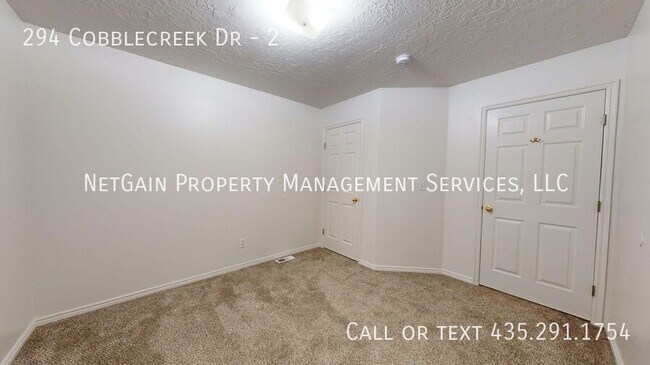 Building Photo - 294 E Cobblecreek Dr