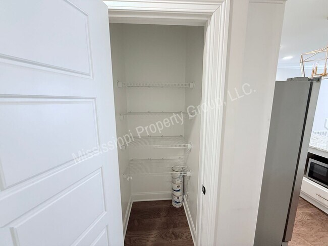 Building Photo - 4088 Fieldstone Lp