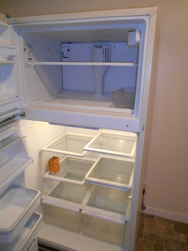 Building Photo - 3865 Roseberry St