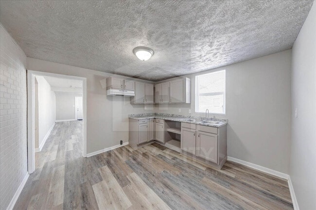 Building Photo - 3639 N Emerson Ave