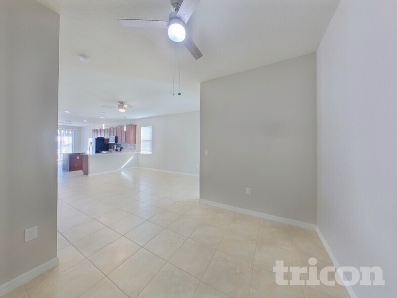 Building Photo - 2743 Red Horse Dr