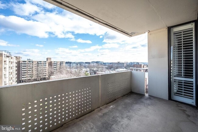 Building Photo - 429 N St SW