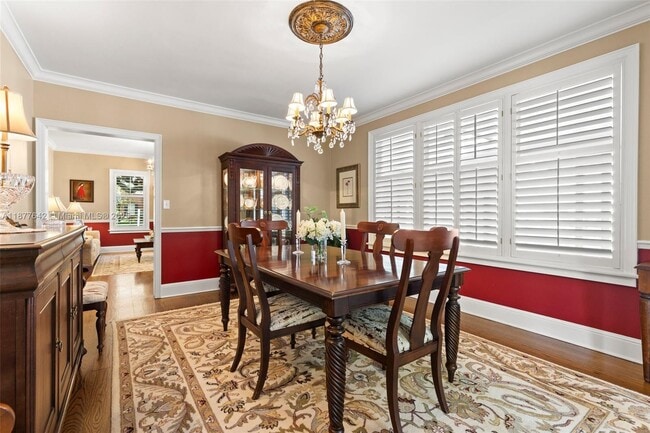 Building Photo - 3003 W Villa Rosa Park