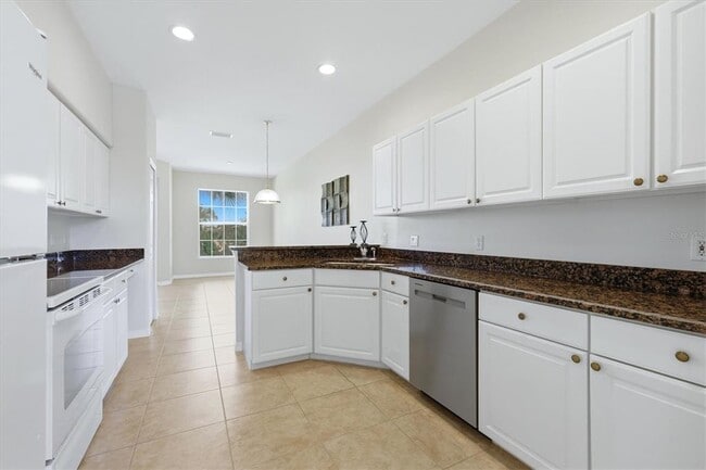 Building Photo - 4456 Streamside Ct