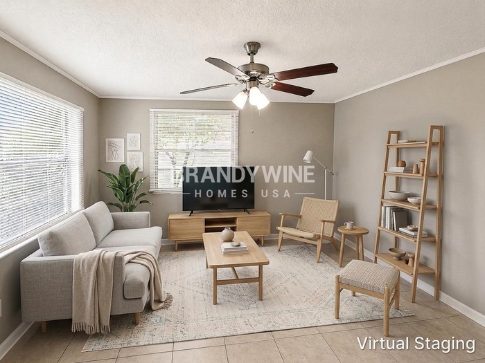 Building Photo - 7418 La Ventura Dr E