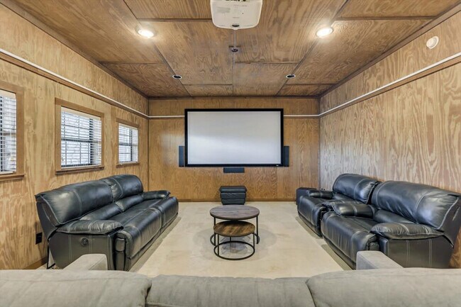 Building Photo - 9680 County Road 128-SI ID1019513P