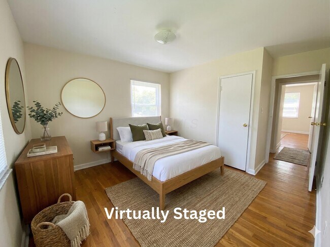 Building Photo - 73 N Hampton Rd