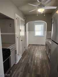 Building Photo - 3619 Strathavon Rd