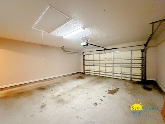 Building Photo - Charming 3-Bedroom Home in Elliott Point, Fort Walton Beach!