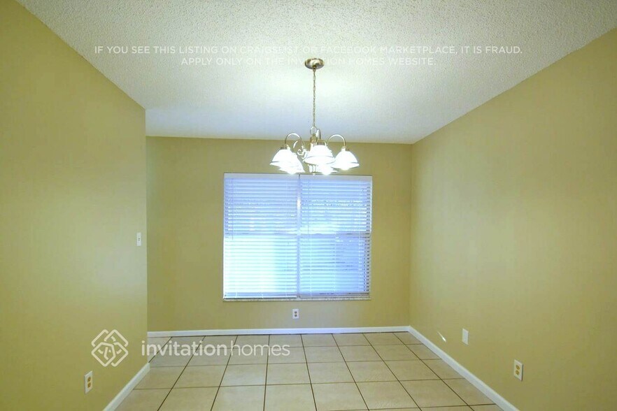 Building Photo - 15616 Hidden Lake Cir