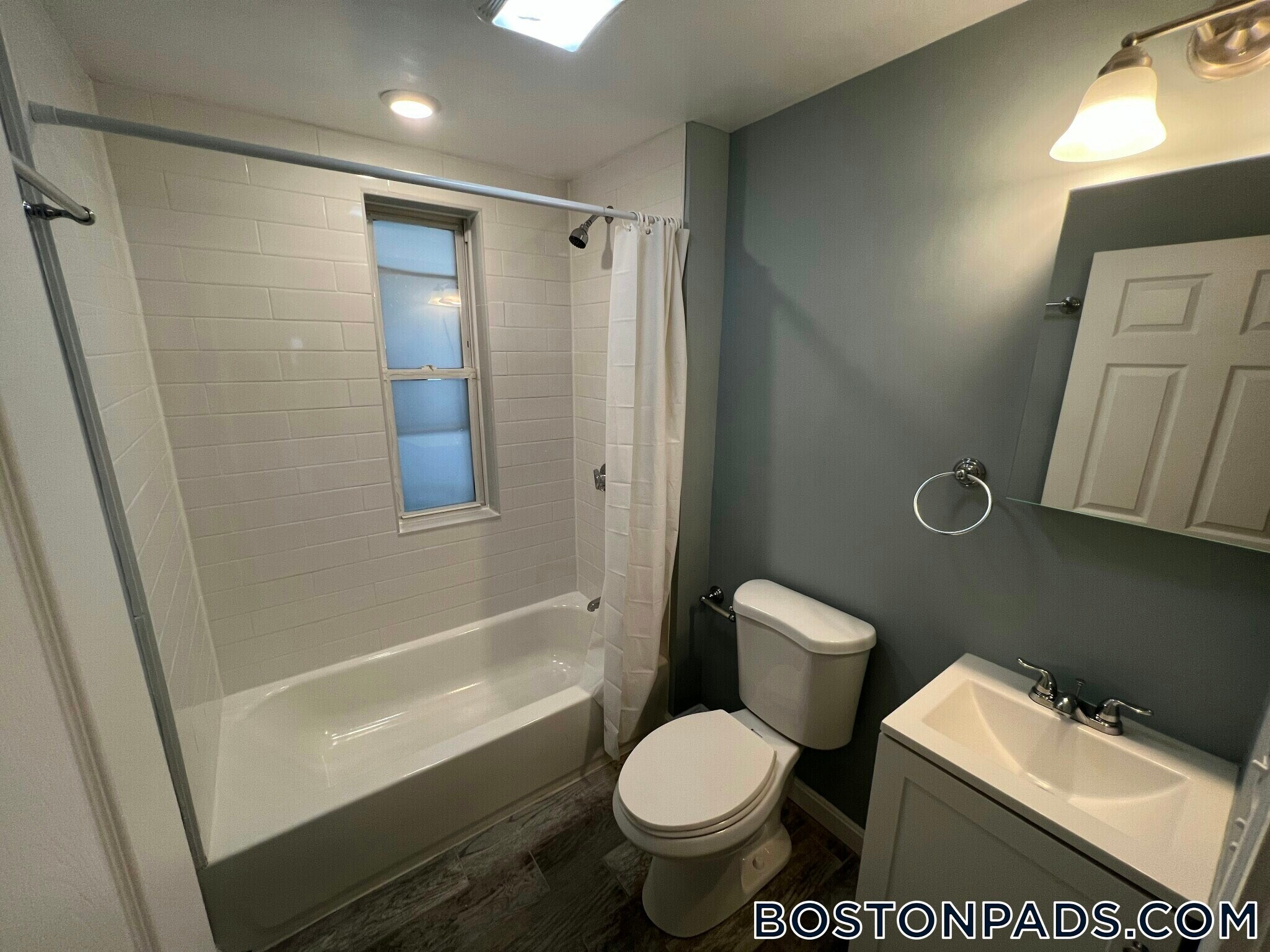 Building Photo - 33 Hancock St