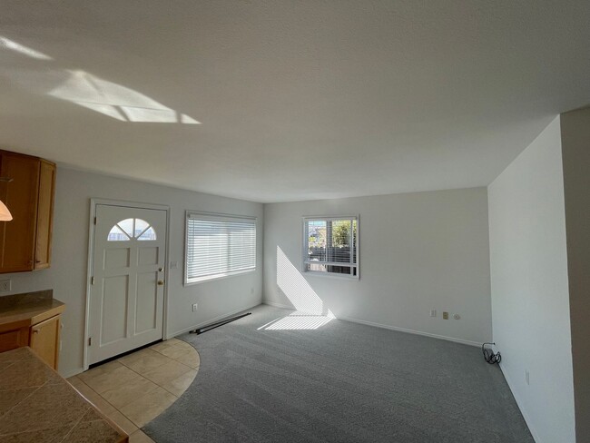 Building Photo - Three bedroom, one bath house in desirable...