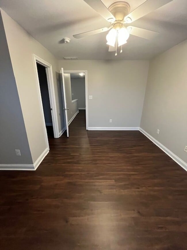 Building Photo - 2644 Kearney Ridge Boulevard