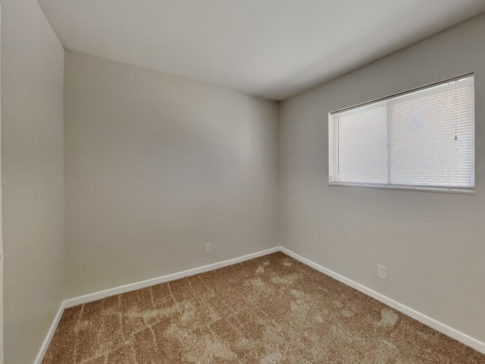 Building Photo - 7 Lucas St